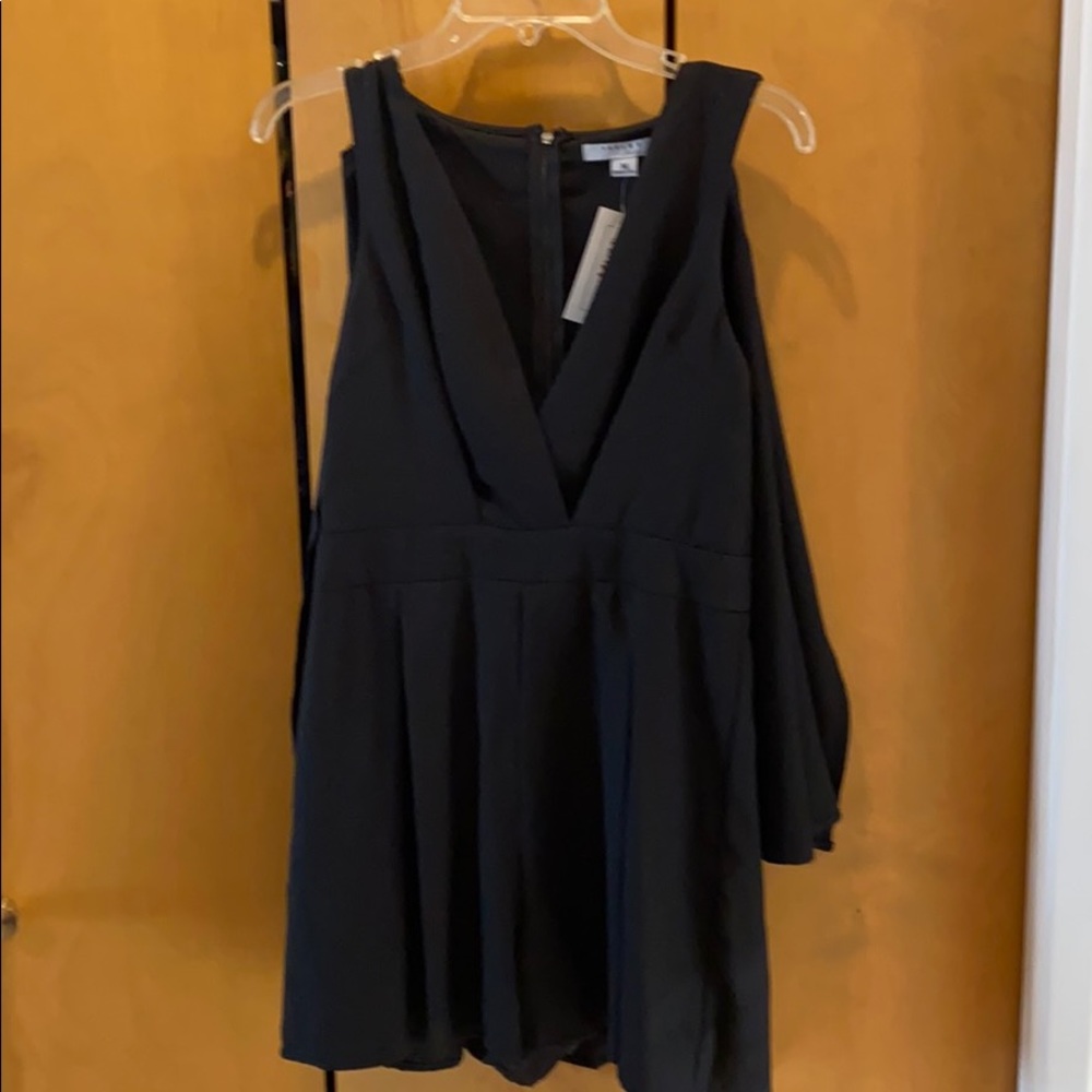 Romper - Picture 2 of 3